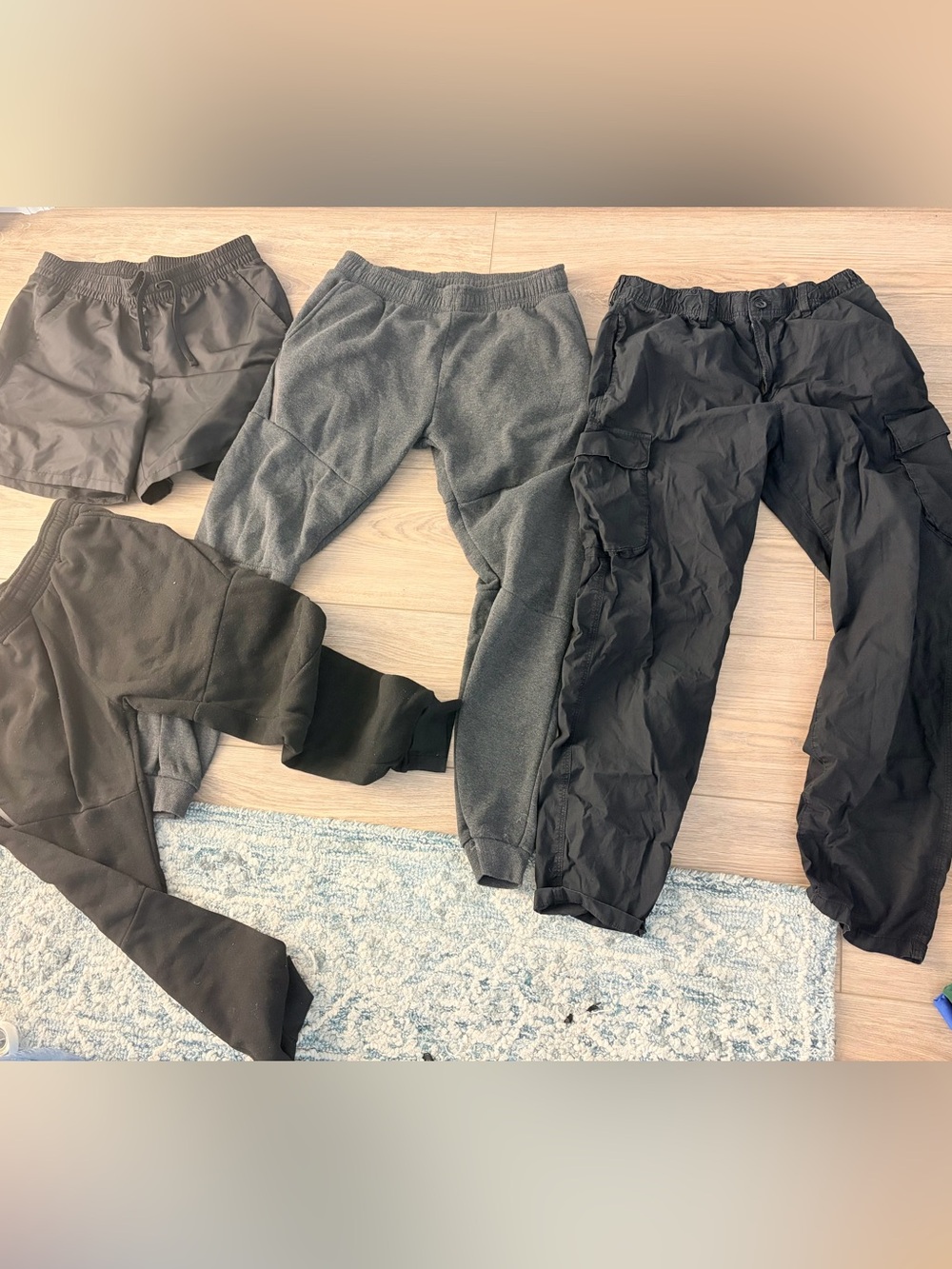 Men’s Medium Pants/Short Bundle